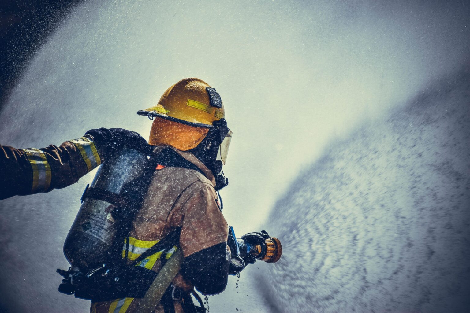 Cite Um Exemplo De Proteção Contra Incendio Ativa E Passiva